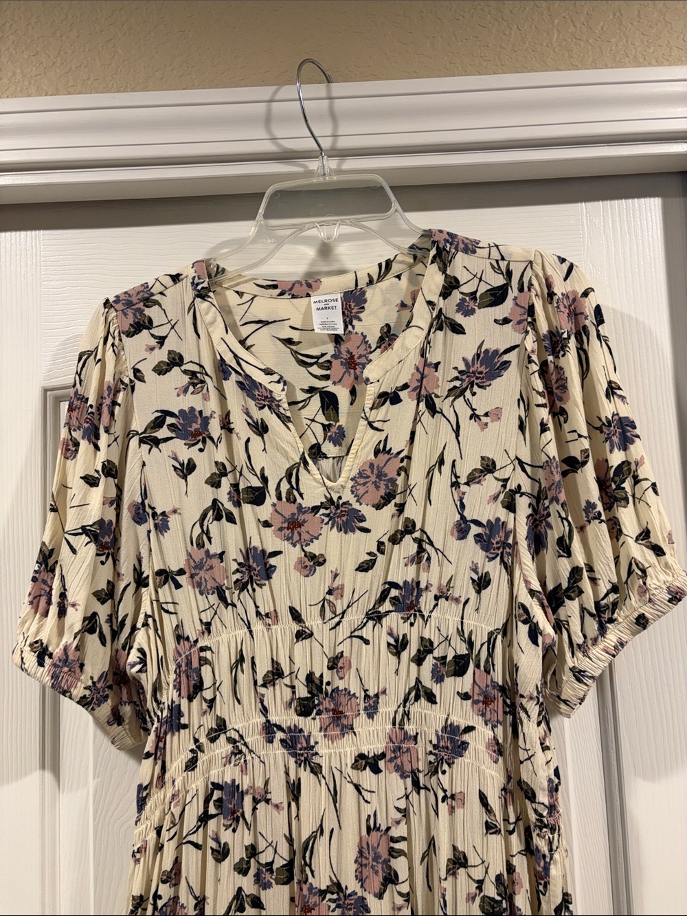 Melrose and Market Cream Floral Tiered Midi Dress with V-Neck size L worn once - Picture 2 of 6